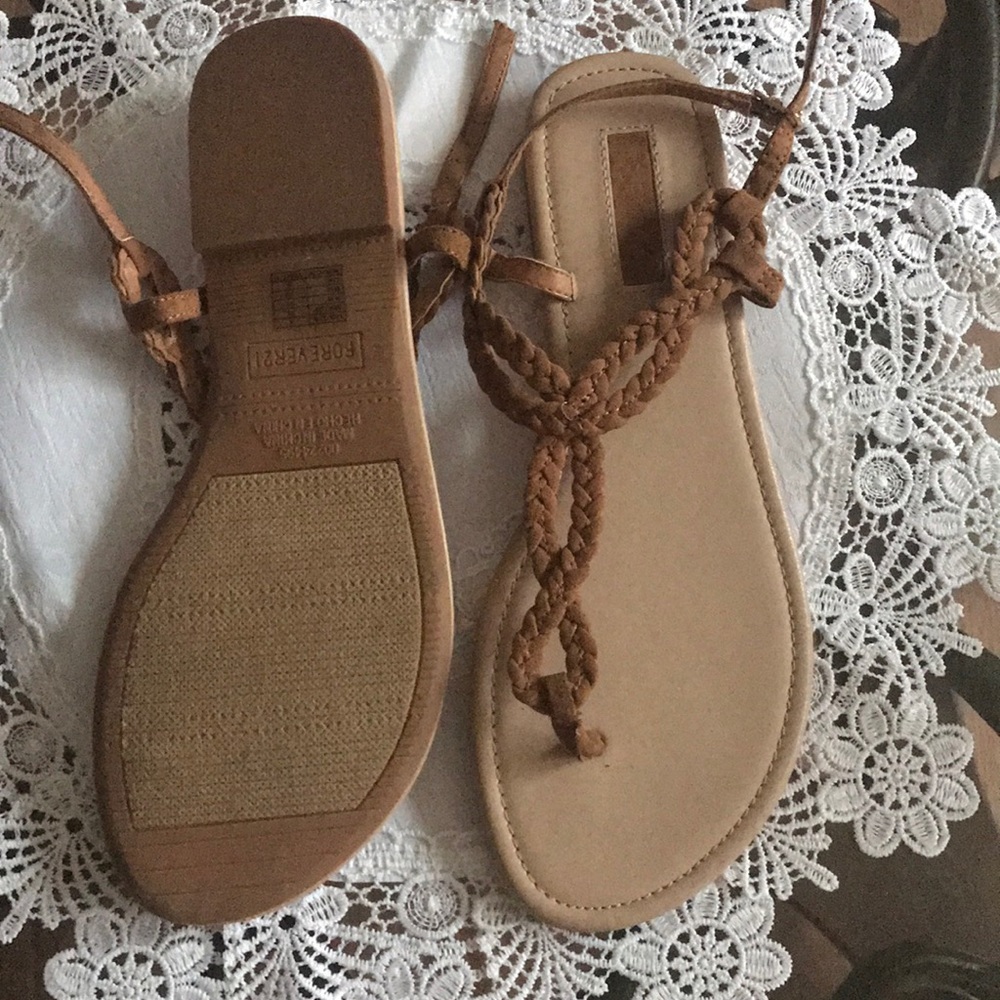 Flat slippers